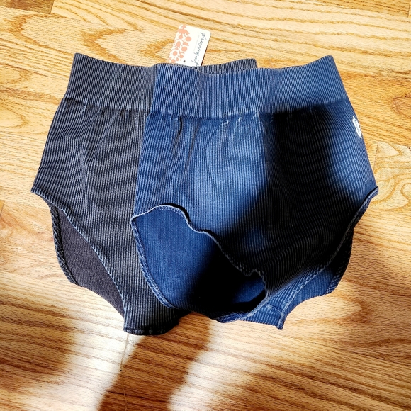 NWT FP Movement by Free People 'Happiness Runs' Briefs/Shorts: Size XS/S - Picture 7 of 7